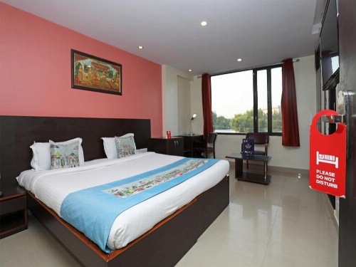 Hotel Lily Bay Inn image 3